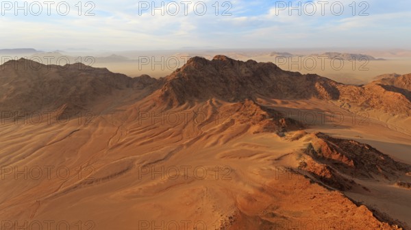 Hot air balloon ride over the Namib in the Namib-Naukluft National Park in Namibia