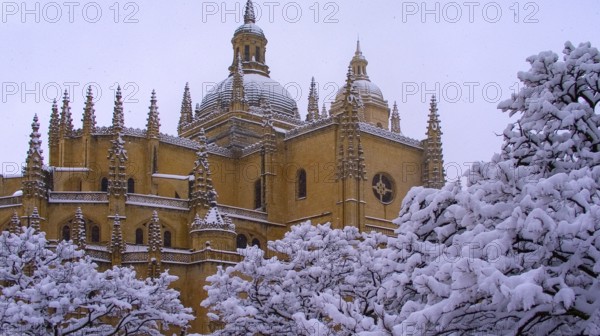 Snowy View of Cathedral of Segovia, 16-18Th Century Gothic Style, Flamboyant, Segovia, UNESCO World Heritage Site, Castilla y León, Spain