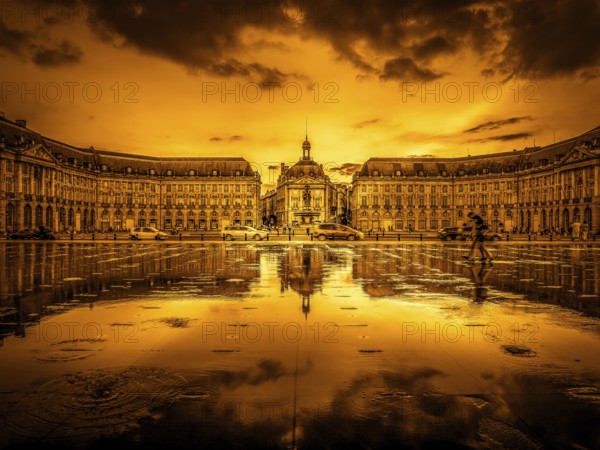 Miroir d'Eau at Place de la Bourse in Bordeaux