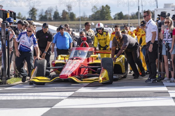 ALEX PALOU (10) (ESP) of Barcelona, Spain pulls into Victory Lane after winning the Astor Cup and becomes the 2024 NTT INDYCAR Series Champion at the Nashville Superspeedway in Lebanon, TN, Lebanon, United States of America