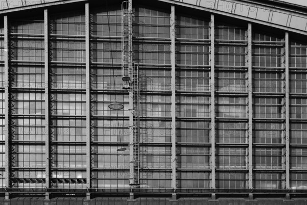 Rear view of Hamburg Central Station, black and white, Hanseatic City of Hamburg, Germany