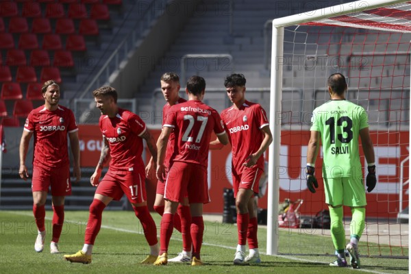 Freiburg's Torjuibel, Basel's Frustration - at the football test match: SC Freiburg - FC Basel REGULATIONS PROHIBIT ANY USE OF PHOTOGRAPHS AS IMAGE SEQUENCES AND/OR QUASI-VIDEONann Photo: Joachim Hahne/johapress, Freiburg, Germany / Germany
