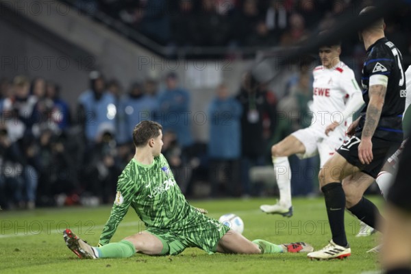 BEAUTIFUL SPORTS/ (DFL/DFB REGULATIONS PROHIBIT ANY USE OF PHOTOGRAPHS AS IMAGE SEQUENCES AND/OR QUASI-VIDEO) Cologne, RheinEnergieStadion, North Rhine-Westphalia, Tjark Ernst (Hertha BSC, goalkeeper, #1), DFB-Pokal 1.FC Köln, Hertha BSC on 04.12.2024 at RheinEnergieStadion in Cologne Germany
