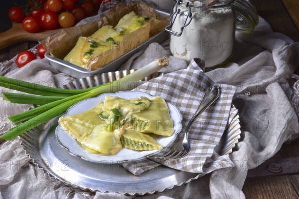 Swabian ravioli gratinated with cheese