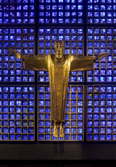 Memorial church, crucifix by Karl Hemmeter in the new church, St., Sankt, Saint