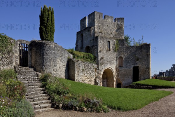 Chateau, gate tower inside