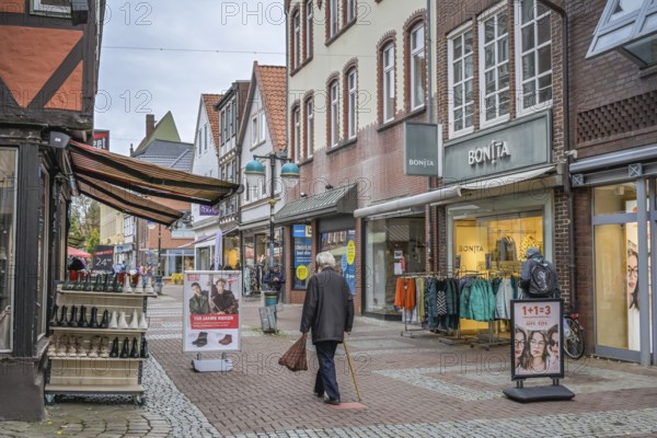 Street scene, pedestrian zone, Bahnhofstraße, Uelzen, district of Uelzen, Lower Saxony, Germany