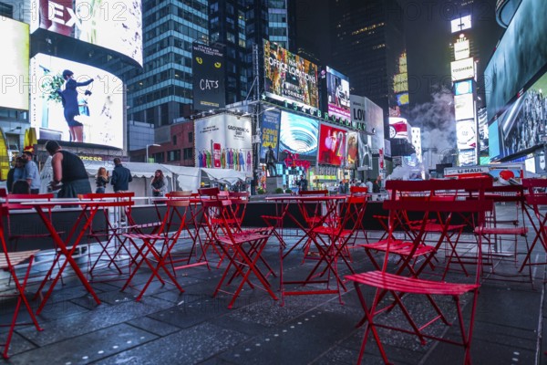 Night view of the New York Times Square (TimesSquare). Shooting Location: New York, Manhattan
