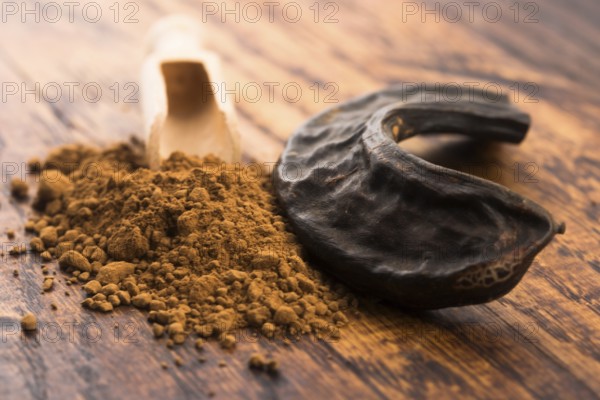 Carob pods and carob powder