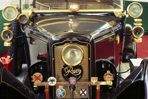 Vintage car rover, india
