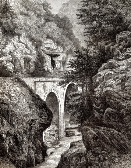 Pont de Hourat, Route des Eaux-Bonnes aux Eaux-Chaudes, Basses-Pyrénées, France