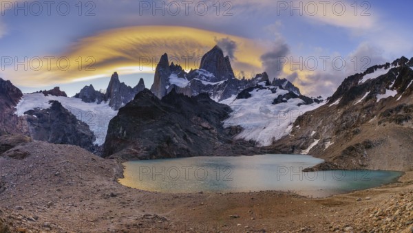 Monte Fitz Roy, Cerro Chaltén -, 3405 metros, laguna de los Tres, parque nacional Los Glaciares, republica Argentina, Patagonia, cono sur, South America