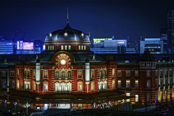Light-up of Tokyo Station, night view. Shooting Location: Tokyo metropolitan area