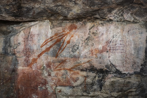 Aboriginal rock carvings, Kadadu National Park, Ubirr, or Obiri Rock, Northern Territory, Australia