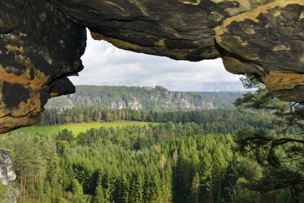 Saxon Switzerland with the Bastei massif seen from the Rauenstein The Saxon Switzerland with solid bastion in Rathen