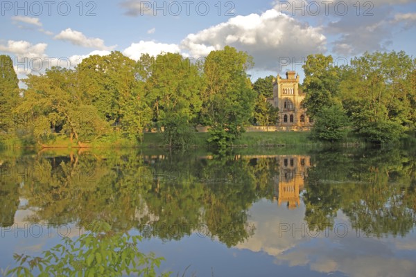 Christian Academy on the Saale with reflection, idyll, riverbank, Saale valley, Halle an der Saale, Saxony-Anhalt, Germany
