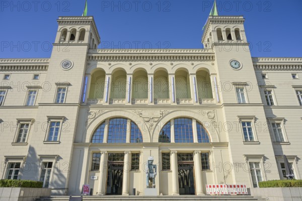 Museum für Gegenwart, Hamburger Bahnhof, Invalidenstraße, Mitte, Berlin, Germany