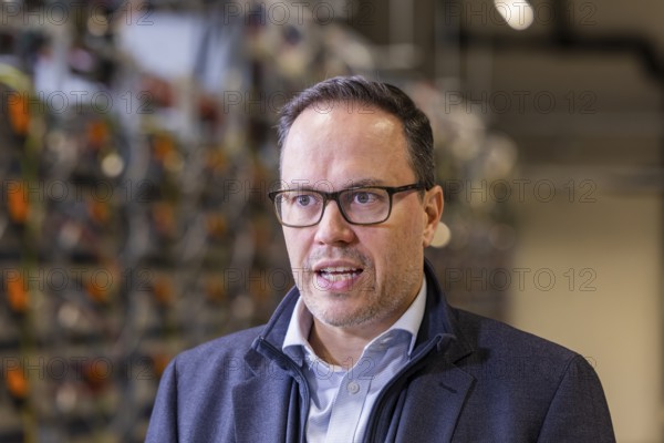 Saxony's Economics and Energy Minister Dirk Panter visits Saxony's largest battery storage facility, with 23 megawatt hours from Tricera energy, Freiberg, Saxony, Germany