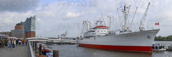 Panoramic photo of the Jan Fedder Promenade and the Hamburg museum ship Cap San Diego on the Überseebrücke and in the background the Elbe Philharmonic Hall Hamburg, Hanseatic City of Hamburg, Land Hamburg, Northern Germany, Germany