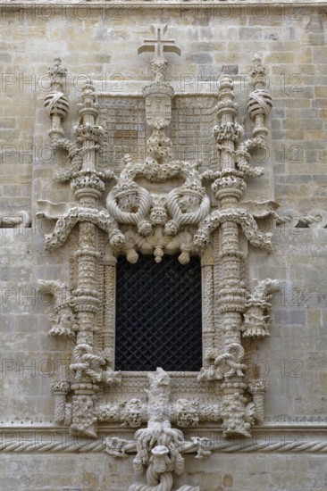 Manueline Window (Janela do Capítulo), Templar Castle (Convento de Cristo), Tomar, Santarém, Portugal