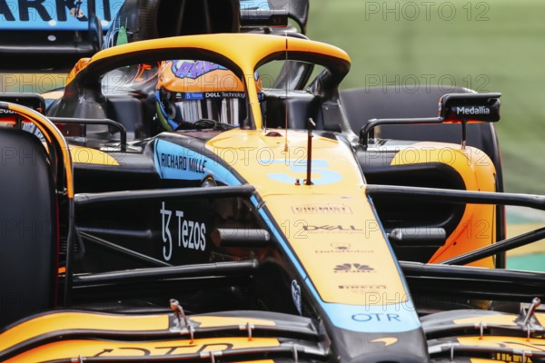 MELBOURNE, AUSTRALIA, APRIL 9: Daniel Ricciardo of Australia drives the number 3 McLaren MCL36 Mercedes during qualifying at the 2022 Australian Grand Prix