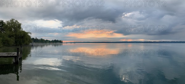 Evening atmosphere, Lake Starnberg, Bavaria, Germany
