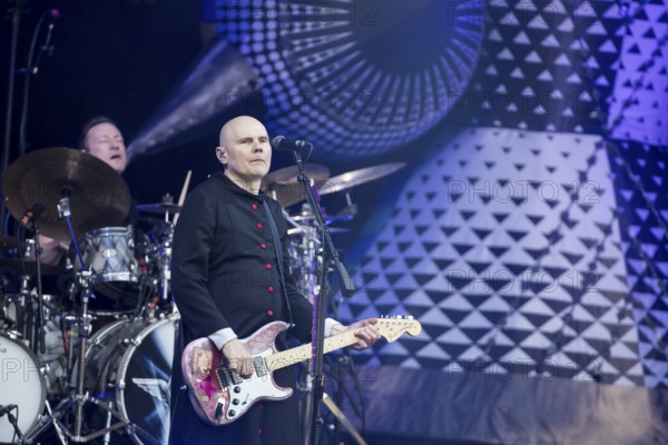 Jimmy Chamberlin (drummer) and Billy Corgan (singer) from The Smashing Pumpkins live on The Aghori Tour at the Zitadelle Spandau in Berlin on 06/08/2025