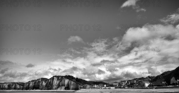 Cliff, cliffs, coastal landscape, rock formation, black and white, Yport, chalk cliffs, alabaster coast, La Côte d'Albâtre, Normandy, Seine-Maritime, France