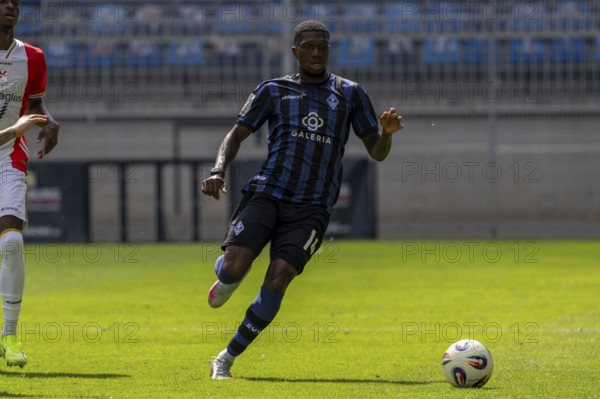 Waldhof Mannheim v FC Emmen, Netherlands (last test match in front of the start of the new season) ***On the ball: Emmanuel Iwe (14, Mannheim)