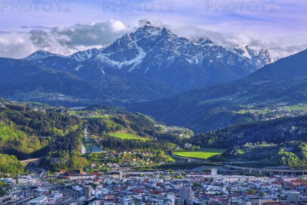 City view with Bergisel and the Serles 2717m, Innsbruck, Inntal, Tyrolean Alps, Tyrol, Austria