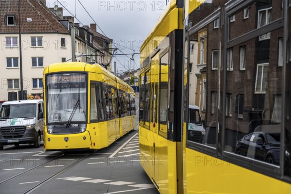 Ruhrbahn tram, on Altendorfer Straße, intersection Helenenstraße, in Essen, rush hour, traffic, Essen, North Rhine-Westphalia, Germany