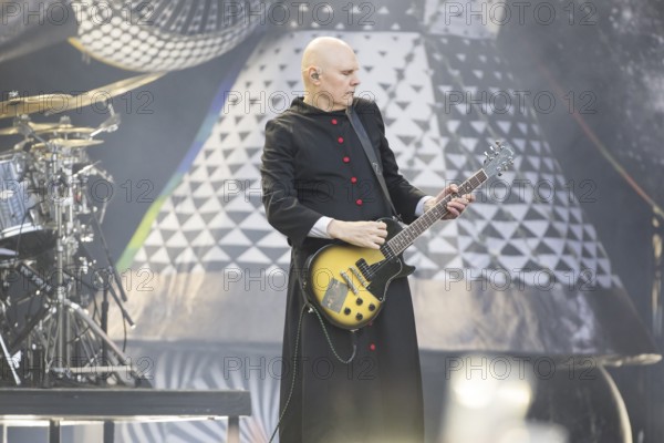 Billy Corgan, lead singer of The Smashing Pumpkins live on The Aghori Tour at the Zitadelle Spandau in Berlin on 06/08/2025