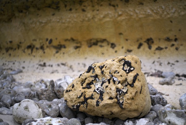 Rock formation, rocks, geological rock structures, pebbles, pebbles, Yport, Alabaster Coast, La Côte d'Albâtre, Normandy, Seine-Maritime, France