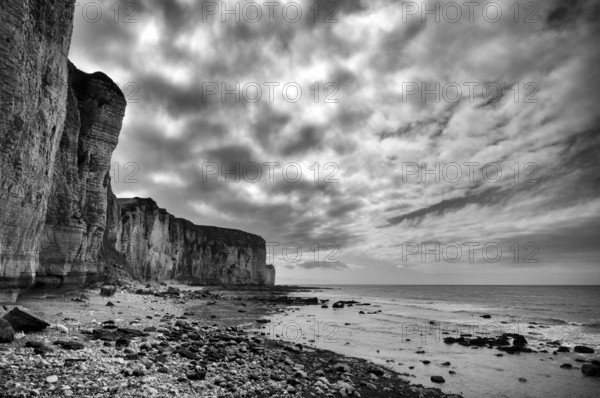 Cliff, cliffs, coastal landscape, rock formation, cloudy sky, sea, black and white, Yport, chalk cliffs, alabaster coast, La Côte d'Albâtre, Normandy, Seine-Maritime, France