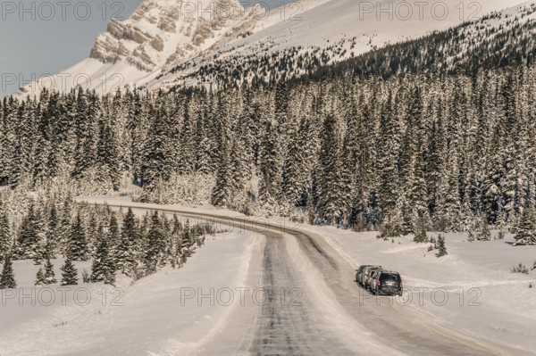 Winter road trip on the Icefields Parkway with lots of snow and ice, Banff National Park, Jasper National Park, Alberta, Canada