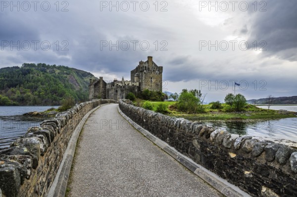 Eilean Donan Castle, Loch Duich, Isle of Skye, Highlands, Scotland, UK