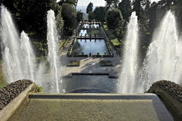 Neptune Fountain, Fontana di Nettuno, fish ponds, Renaissance garden of Villa d'Este, water features, fountains, UNESCO World Heritage Site, Tivoli, metropolitan city of Rome, Lazio, Italy