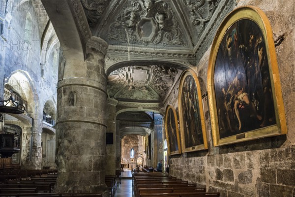 Interior view, Cathedral Notre-Dame-du-Puy, painting by Peter Paul Rubens, Grasse, Alpes Maritimes, Provence Alpes Cote d'Azur, French Riviera, South of France, France