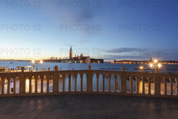 View from the Ponte della Paglia to the Isola di San Giorgio with San Giorgio Maggiore, Venice, Veneto, Italy