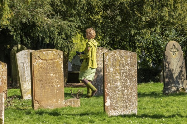 Old gravestones, Cemetery, Holy Trinity Church, Stratford-upon-Avon, Warwickshire, England, Great Britain