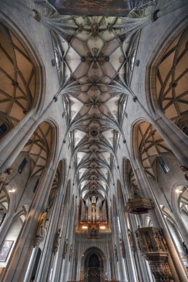 Interior of the Gothic Überlingen Minster, St Nicholas, built in 1350 and 1576 in the late Gothic style, Überlingen, Baden-Württemberg, Germany