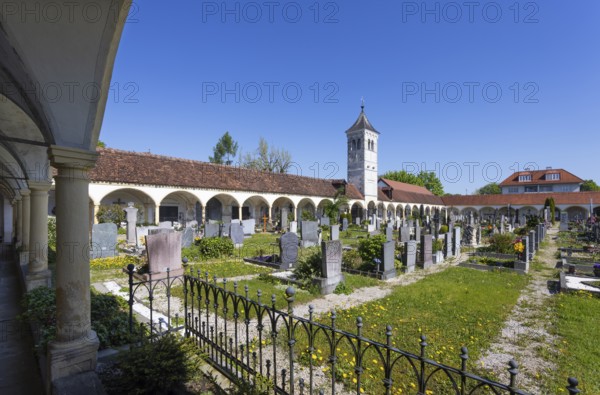 Gate tower, arcaded crypts at the Renaissance cemetery, Tabor cemetery, Steyr, Traunviertel, Upper Austria, Austria