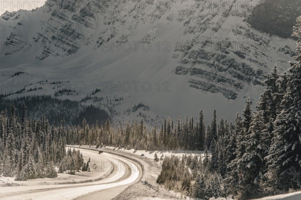 Winter road trip on the Icefields Parkway with lots of snow and ice, Banff National Park, Jasper National Park, Alberta, Canada