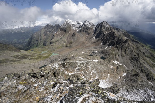 View from the summit of Keeskopf, behind summit of Petzeck, Hoher Perschitzkopf and Kruckelkopf, Schober group, Hohe Tauern National Park, Carinthia, Austria