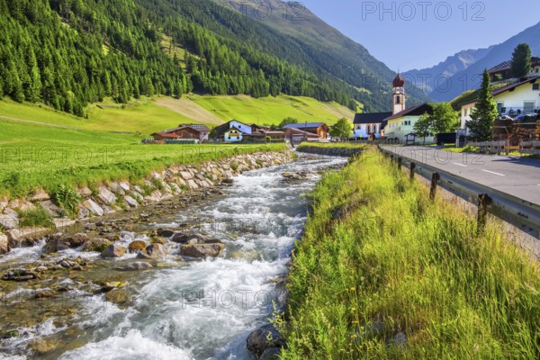 Chaplaincy church in the village on Horlachbach, Niederthai in Horlachtal, side valley of Ötztal, Stubai Alps, Tyrol, Austria