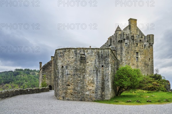 Eilean Donan Castle, Loch Duich, Isle of Skye, Highlands, Scotland, UK