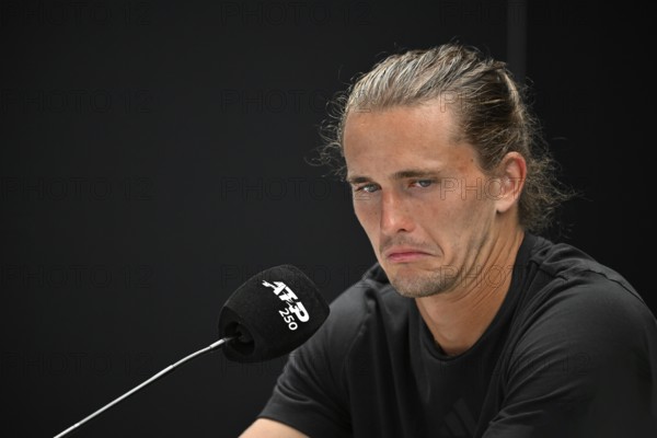Press conference, PK, portrait, Alexander Zverev GER, sceptical, gesture, gesture, tennis, ATP 250, BOSS Open 2025, Stuttgart, Baden-Württemberg, Germany