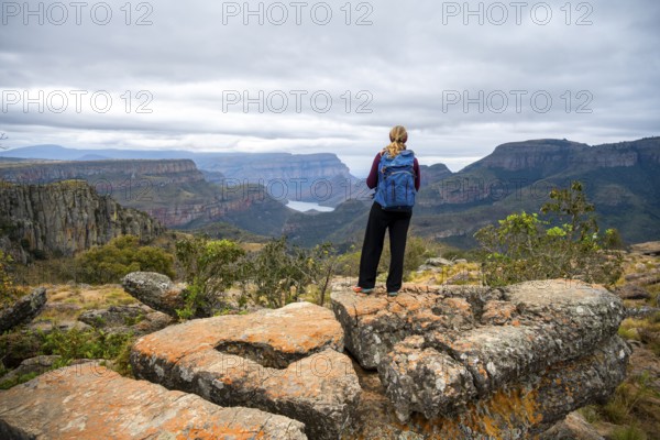 Tourist at Lowveld Viewpoint, View of the Blyde RIver Gorge, Canyon landscape, Blyde River Canyon, Panorama Route, Mpumalanga, South Africa