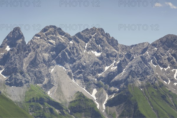 Mountain panorama from Fellhorn 2037m, to the Allgäu main ridge with Trettachspitze 2595m, Mädelegabel 2645m, Bockkarkopf 2609m and Hochfrottspitze 2649m, Allgäu Alps, Allgäu, Bavaria, Germany