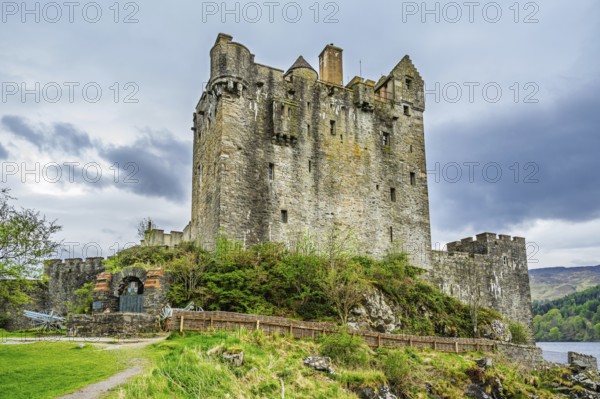 Eilean Donan Castle, Loch Duich, Isle of Skye, Highlands, Scotland, UK